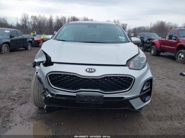 KNDPMCAC8L7805821 KIA Sportage Lx