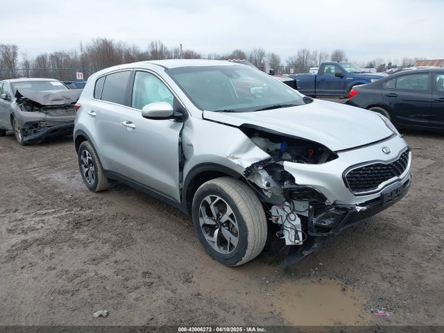 KNDPMCAC8L7805821 KIA Sportage Lx
