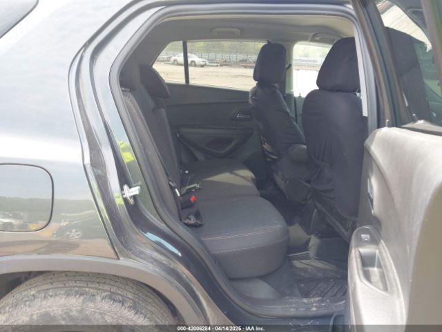 3GNCJKSB4KL178849 Chevrolet TRAX LS