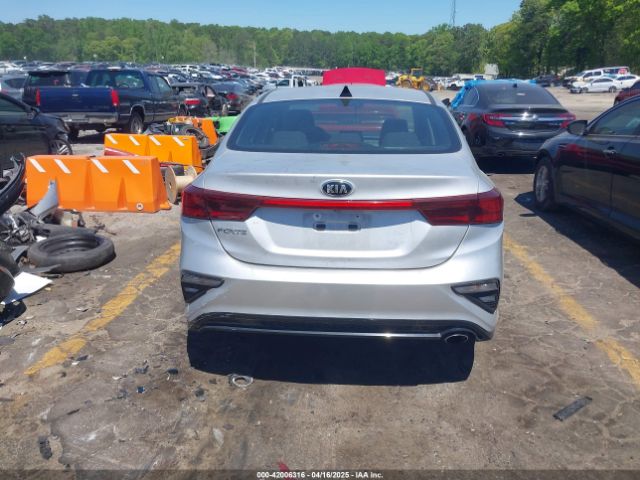 3KPF24AD3KE030116 KIA Forte Lxs