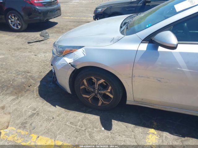 3KPF24AD3KE030116 KIA Forte Lxs