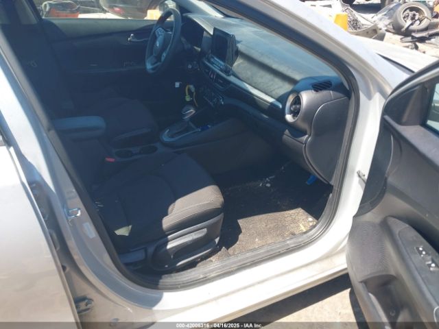 3KPF24AD3KE030116 KIA Forte Lxs