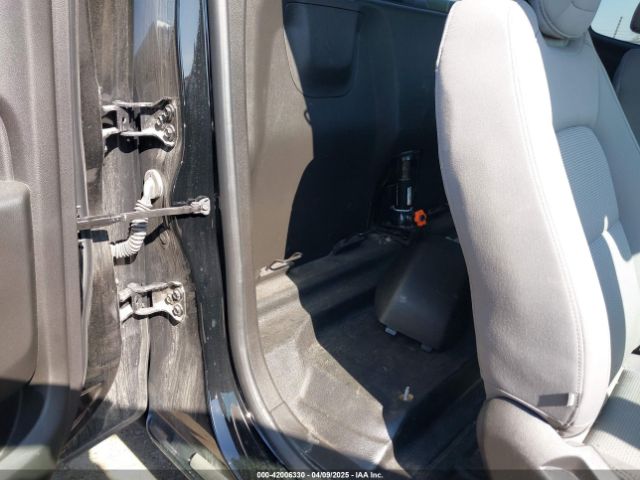 1GCHSBEA0K1228555 Chevrolet Colorado Wt