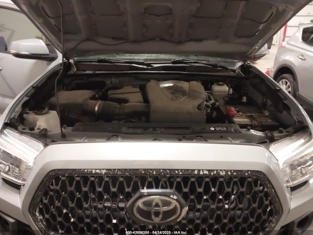 3TMCZ5AN1KM232360 Toyota Tacoma Trd Off Road