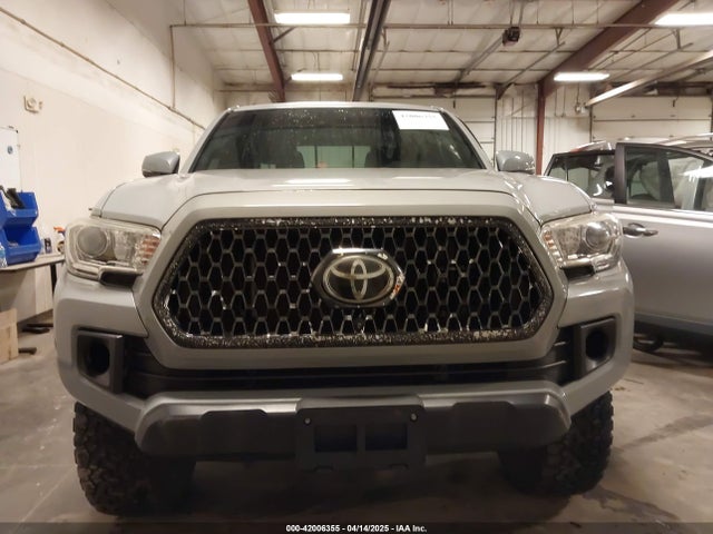 3TMCZ5AN1KM232360 Toyota Tacoma Trd Off Road