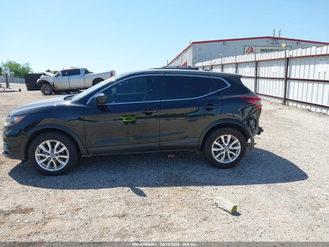 JN1BJ1AV9MW563365 Nissan Rogue Sport S Fwd Xtronic Cvt