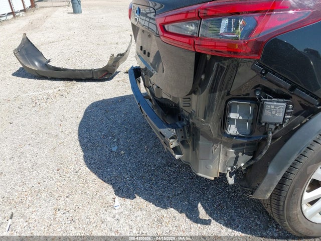 JN1BJ1AV9MW563365 Nissan Rogue Sport S Fwd Xtronic Cvt