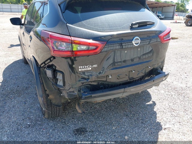 JN1BJ1AV9MW563365 Nissan Rogue Sport S Fwd Xtronic Cvt