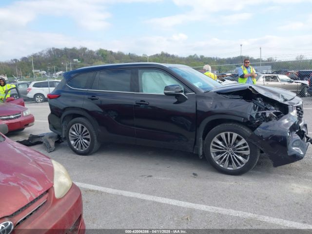 5TDFZRBH3MS065631 Toyota Highlander Platinum