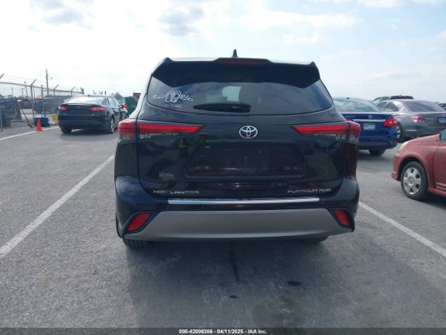 5TDFZRBH3MS065631 Toyota Highlander Platinum