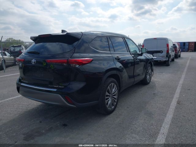 5TDFZRBH3MS065631 Toyota Highlander Platinum