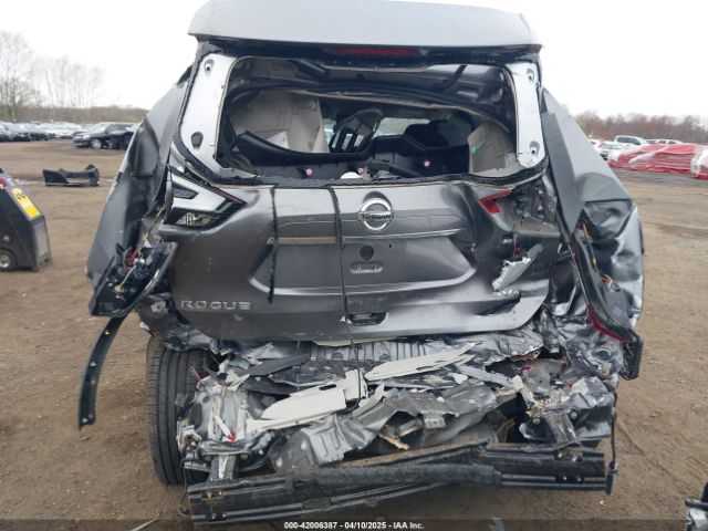KNMAT2MV2HP599368 Nissan ROGUE SV