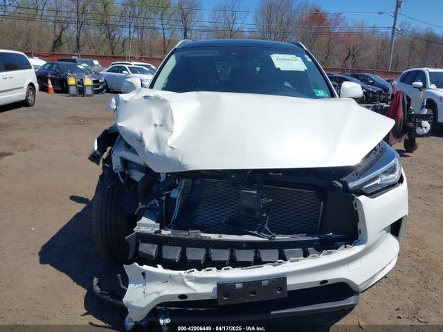 3PCAJ5M30KF113891 Infiniti Qx50 Essential