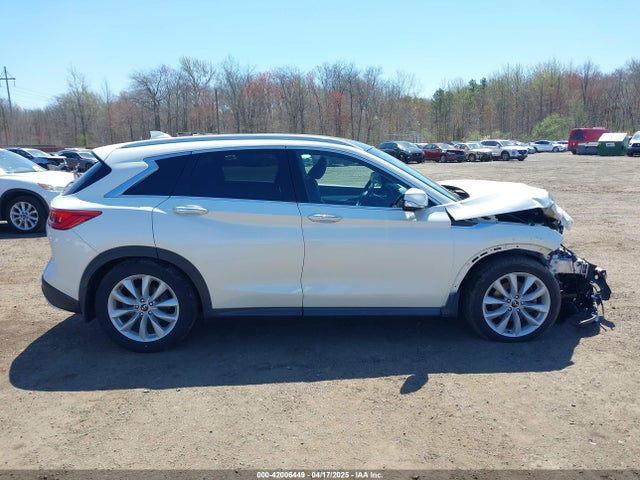 3PCAJ5M30KF113891 Infiniti Qx50 Essential