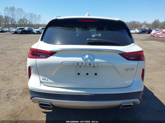 3PCAJ5M30KF113891 Infiniti Qx50 Essential