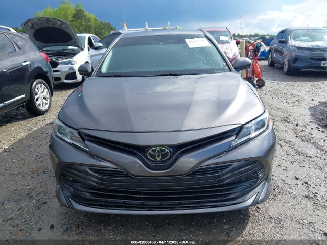 4T1B11HK0JU646873 Toyota CAMRY LE