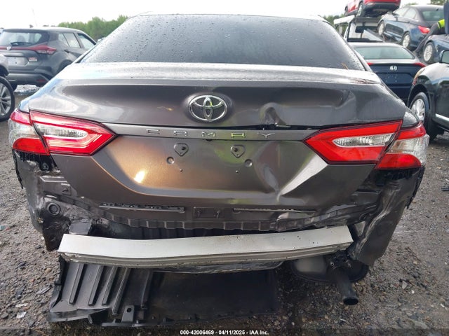4T1B11HK0JU646873 Toyota CAMRY LE