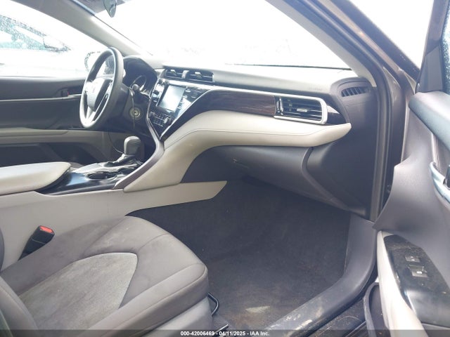 4T1B11HK0JU646873 Toyota CAMRY LE