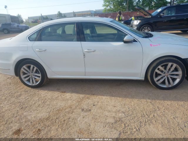 1VWBA7A34JC007960 Volkswagen Passat 2.0t Se