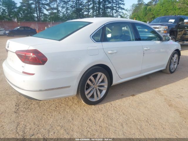 1VWBA7A34JC007960 Volkswagen Passat 2.0t Se