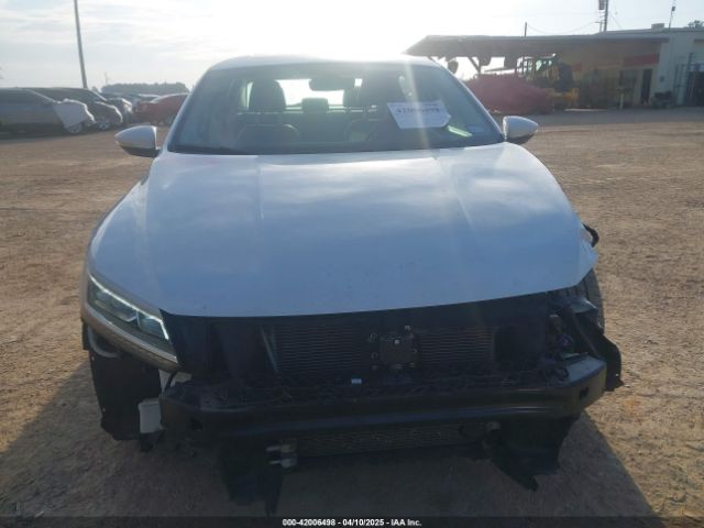 1VWBA7A34JC007960 Volkswagen Passat 2.0t Se