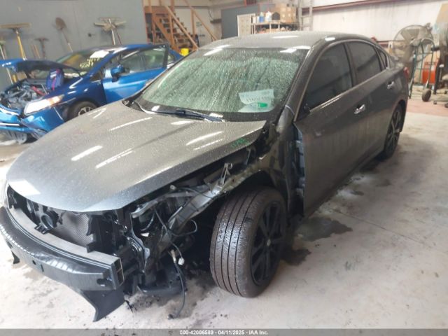 1N4AL3AP1JC175694 Nissan Altima 2.5 Sr