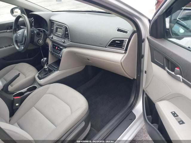 KMHD74LF8JU471498 Hyundai ELANTRA SE