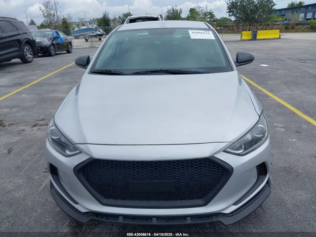 KMHD74LF8JU471498 Hyundai ELANTRA SE