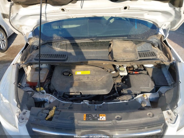 1FMCU0GX6GUB62475 Ford ESCAPE SE