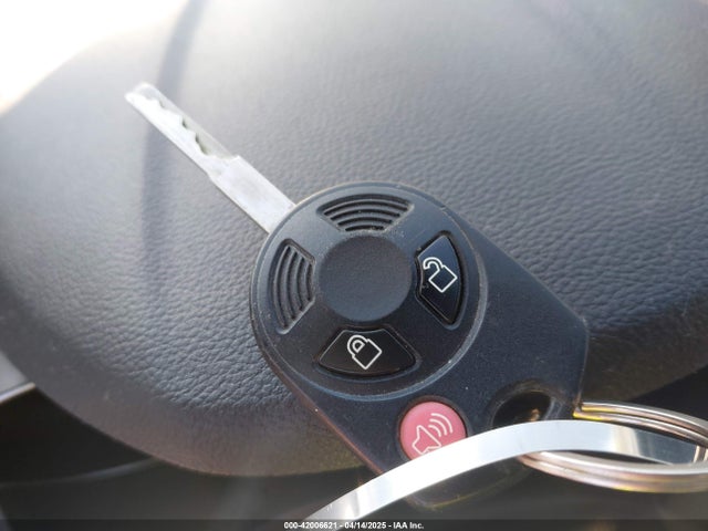 1FMCU0GX6GUB62475 Ford ESCAPE SE