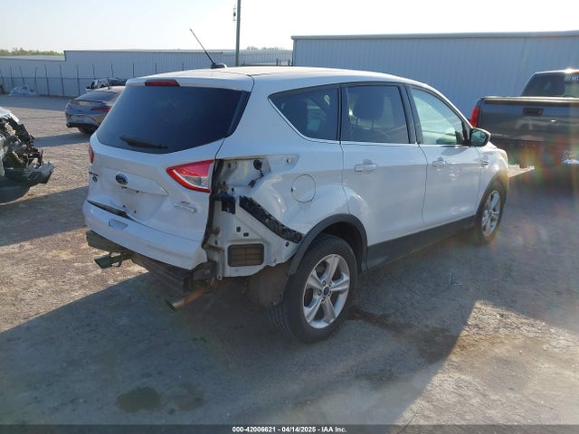 1FMCU0GX6GUB62475 Ford ESCAPE SE