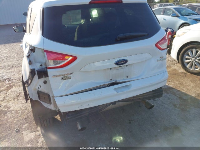 1FMCU0GX6GUB62475 Ford ESCAPE SE