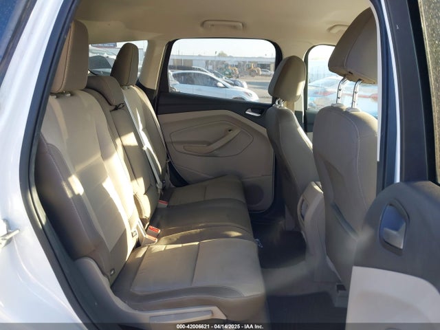 1FMCU0GX6GUB62475 Ford ESCAPE SE