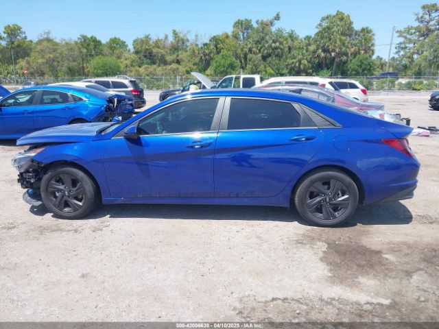 5NPLS4AG9NH062498 Hyundai ELANTRA SEL