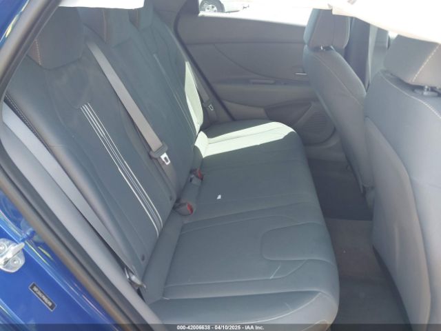 5NPLS4AG9NH062498 Hyundai ELANTRA SEL