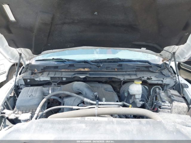1C6RR6TT1KS593811 RAM 1500 Classic Slt  4x2 6'4 Box