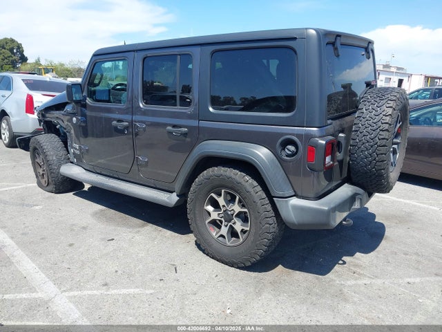 1C4HJXDG8LW338702 Jeep 2020