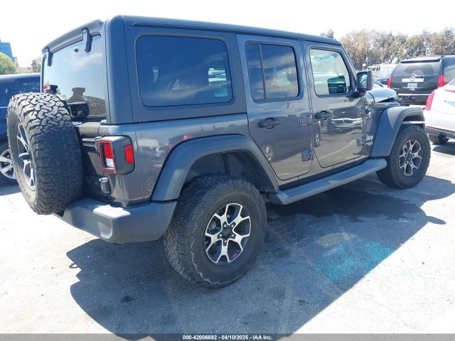 1C4HJXDG8LW338702 Jeep 2020