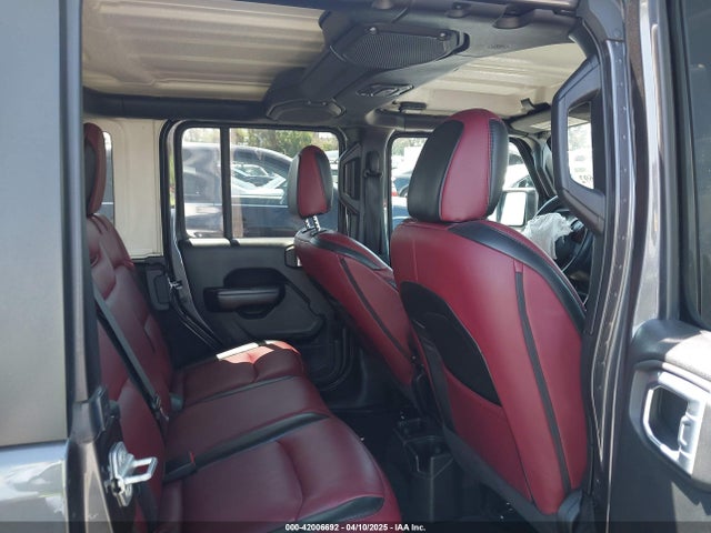 1C4HJXDG8LW338702 Jeep 2020