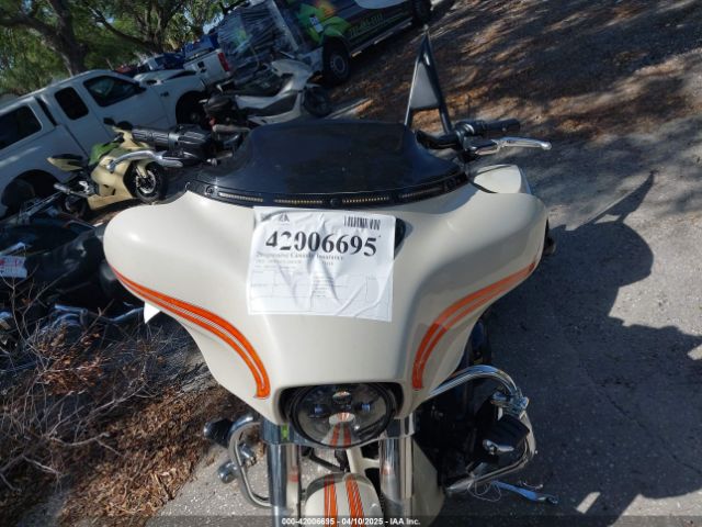 2022 HARLEY-DAVIDSON FLHX 1HD1KBC1XNB647594 Photo 4