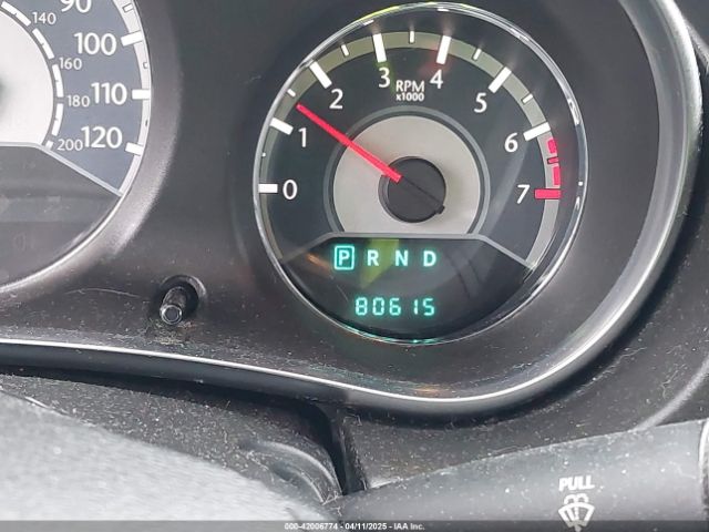 1C3CCBAB2EN213983 Chrysler 200 LX