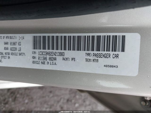 1C3CCBAB2EN213983 Chrysler 200 LX