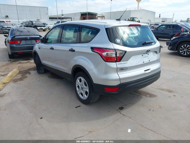 Ford ESCAPE S 2017 1FMCU0F77HUB79210 Image 3