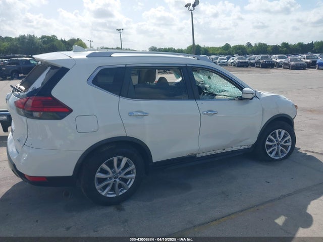 Nissan ROGUE SV 2017 JN8AT2MT4HW152677 Image 14