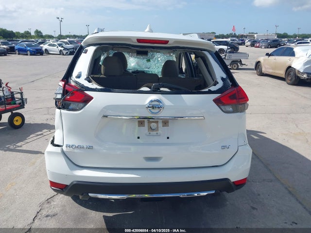 Nissan ROGUE SV 2017 JN8AT2MT4HW152677 Image 17