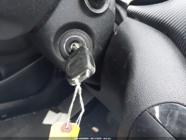 KM8J2CA41MU348241 Hyundai TUCSON SE