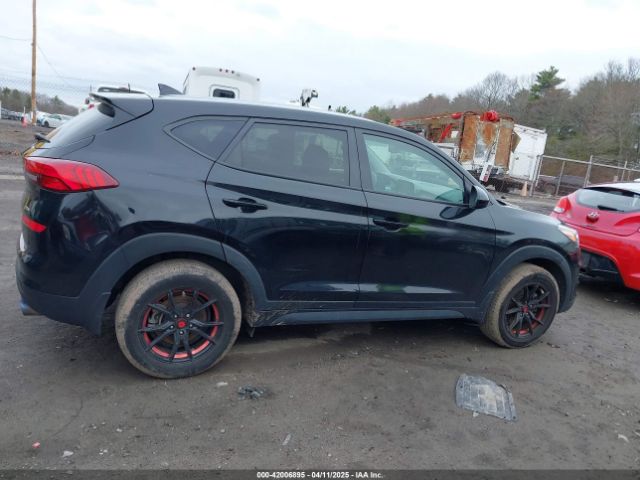 KM8J2CA41MU348241 Hyundai TUCSON SE