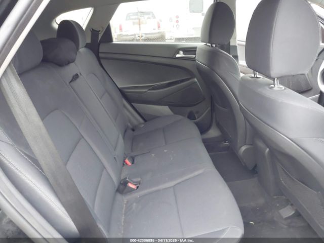 KM8J2CA41MU348241 Hyundai TUCSON SE