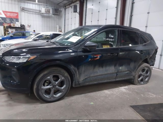 1FMCU9MN4PUA37093 Ford Escape St-line