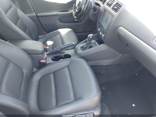 3VWDB7AJ4HM398296 Volkswagen Jetta 1.4t Se